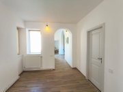De închiriat: vilă renovată, Mihai Eminescu. 1 000 E/lună. Comision 0 - 9