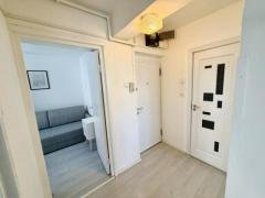 Apartament 3 Camere Decomandat – Ștrand – Etaj 3, Balcon Închis
