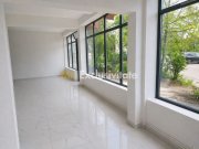 DE INCHIRIAT - renovat - parter - stradal - 2