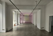 Spatiu comercial Calea Serban Voda, 261 mp, vitrina 20ml, stradal