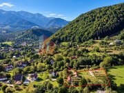 Teren 7.151 mp + casă tradițională în Predeluț–Bran